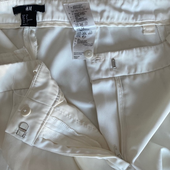 H&M Winter White Pleated Pants w/Satin Inlay - Picture 7 of 8